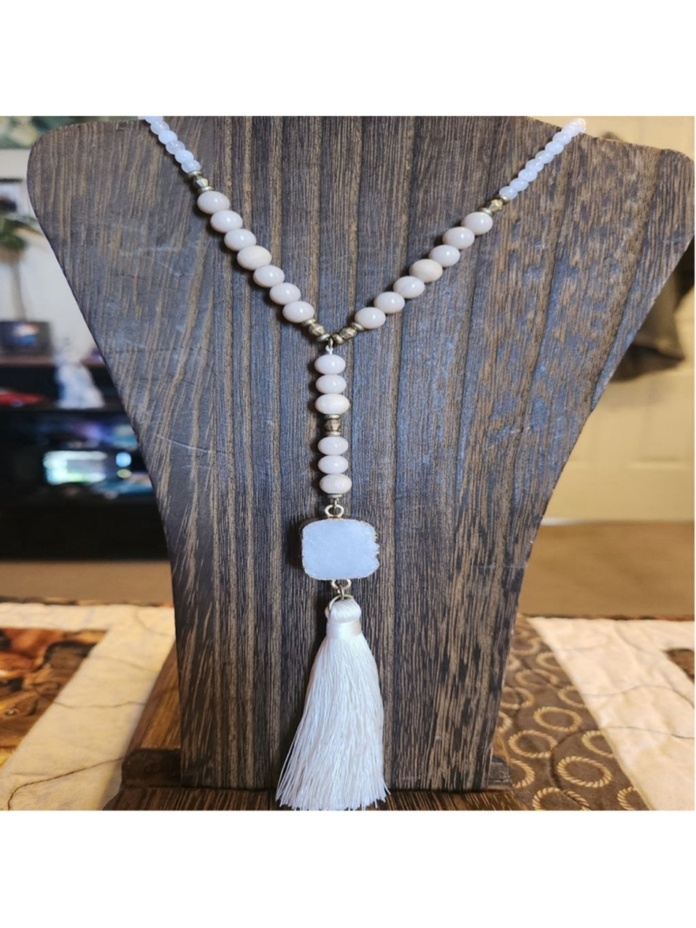 Quartz Beige Beaded Necklace with Gold Accents